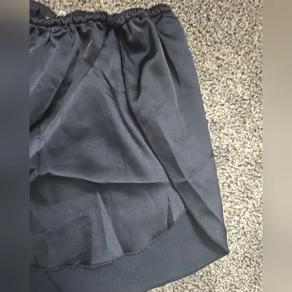 Abercrombie & Fitch Sleep Shorts Womens X Small, Silky, Soft, Black & Dark Green - Picture 4 of 11